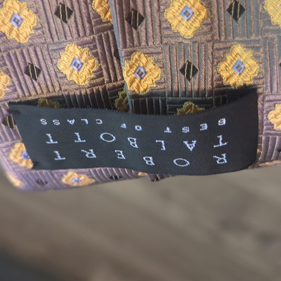 Tie by ROBERT TALBOTT BEST OF CLASS100% SILK NWOT - Picture 9 of 11